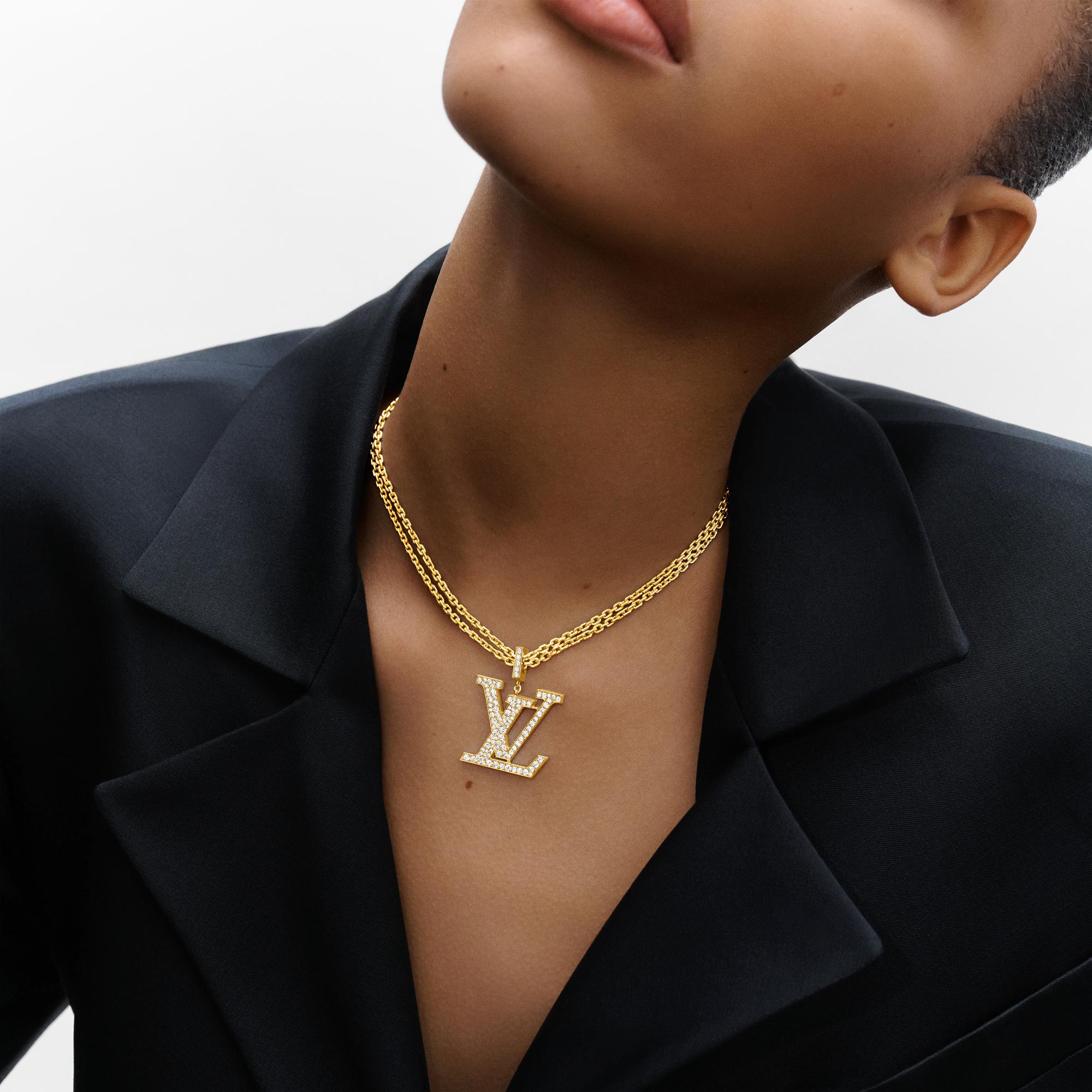 LV Large Pendant, Yellow Gold And Diamonds - Categories | LOUIS